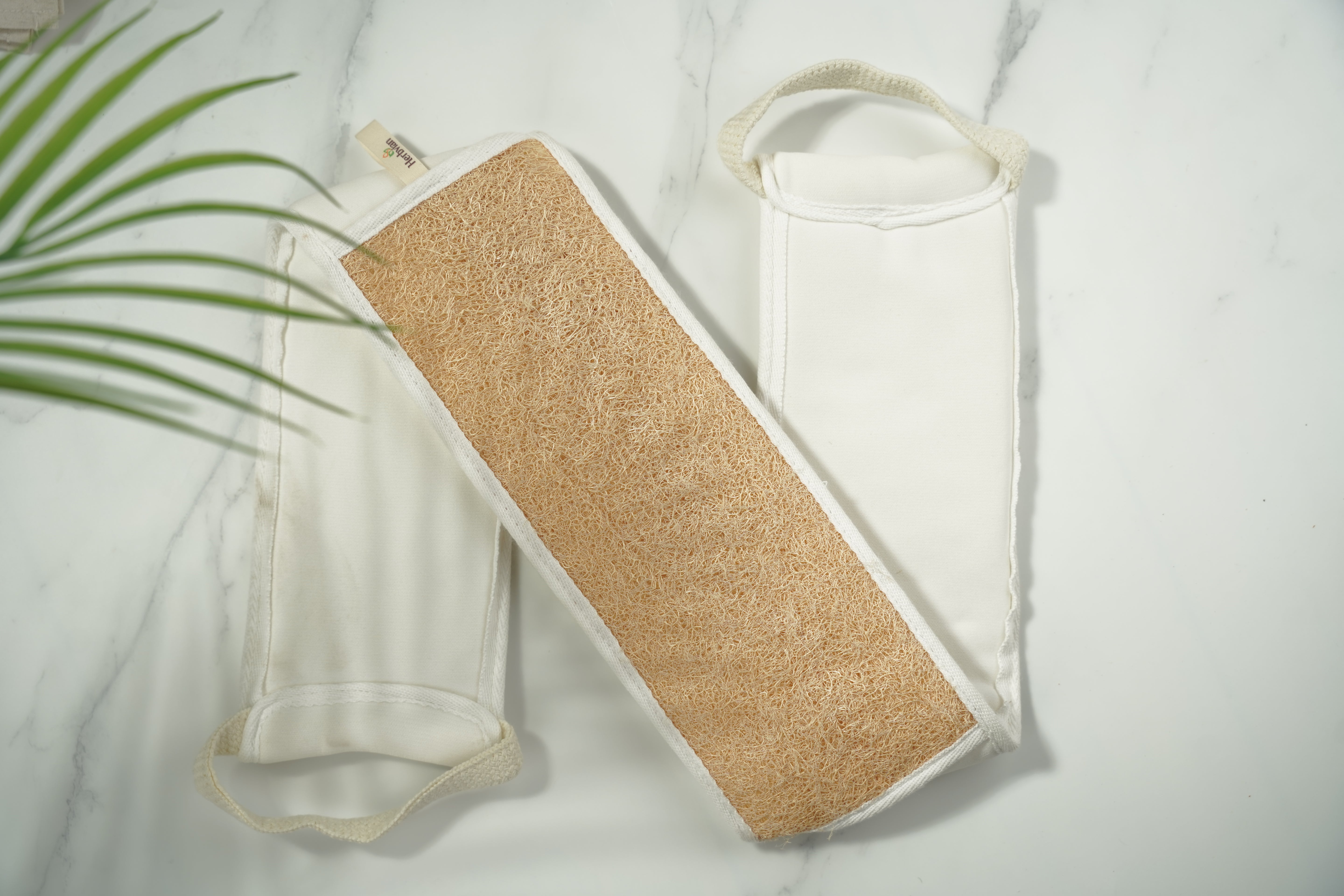 Dual-Sided Loofah Back Scrubber – Loofah + Bamboo Cotton